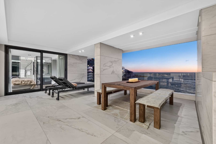5 Bedroom Property for Sale in Bantry Bay Western Cape